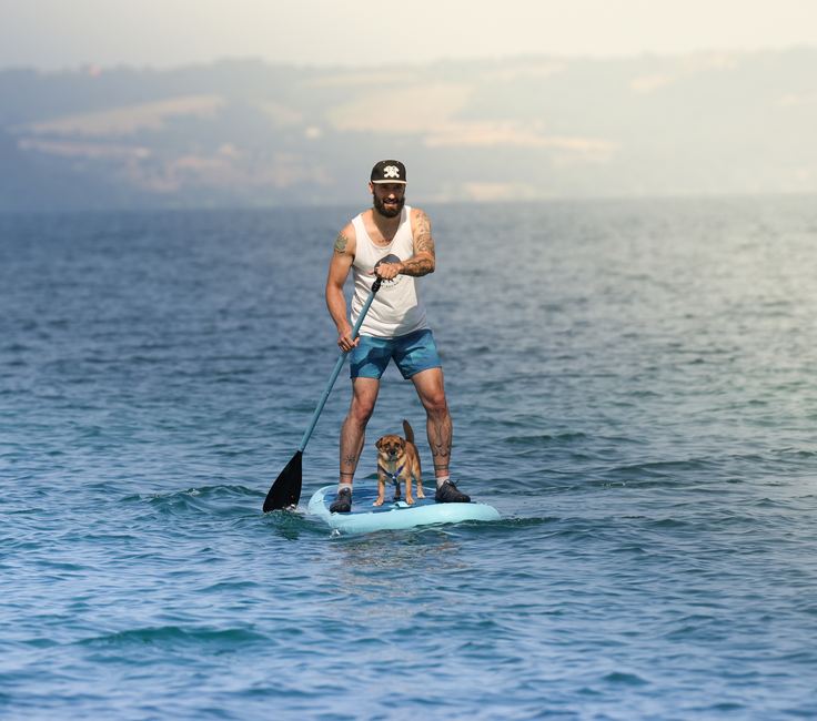 Esperienza in acqua con tavola da SUP